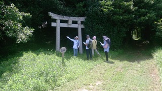 〈事務局日記〉0289:@1607221048「21号墳」を見学優・「新原・奴山古墳群」ガイドリハーサル 017.jpg